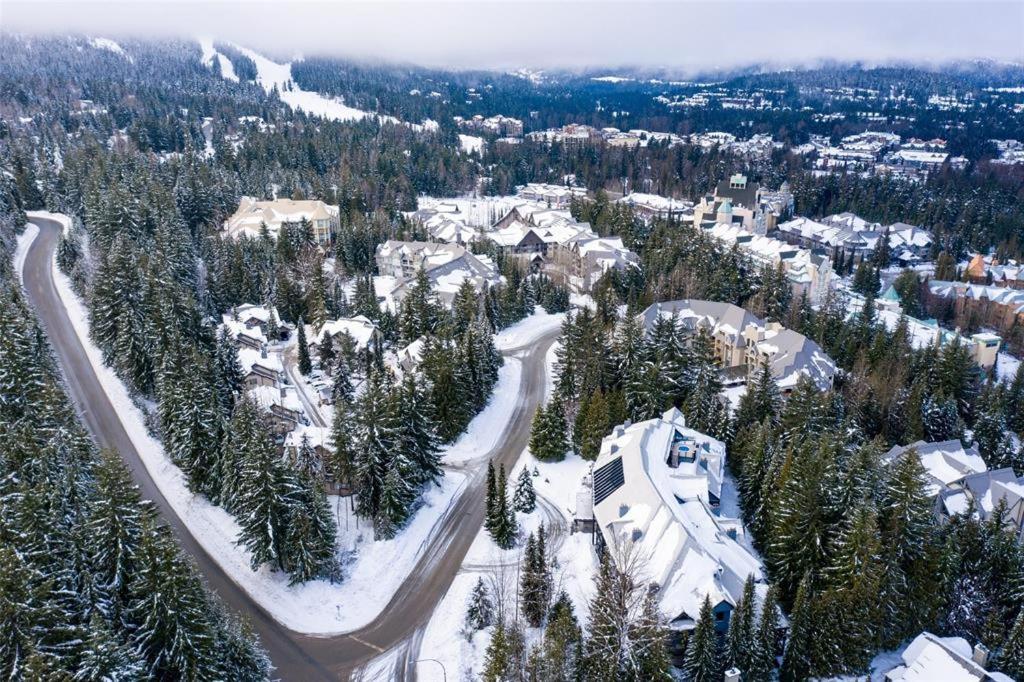 Powderhorn By Whistler Blackcomb Vacation Rentals ภายนอก รูปภาพ