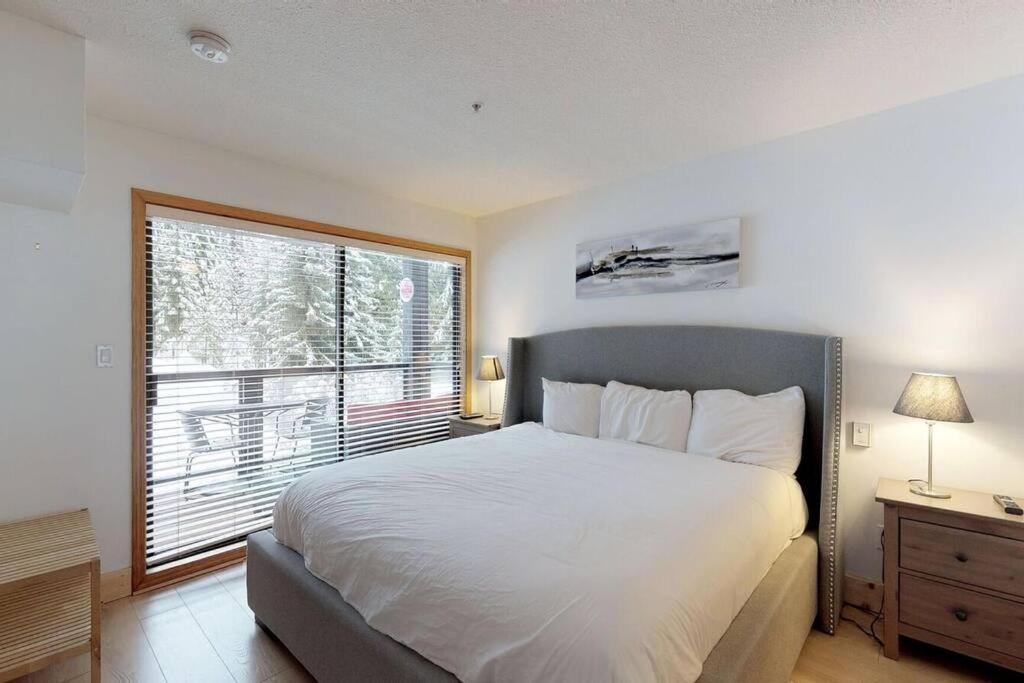 Powderhorn By Whistler Blackcomb Vacation Rentals ภายนอก รูปภาพ