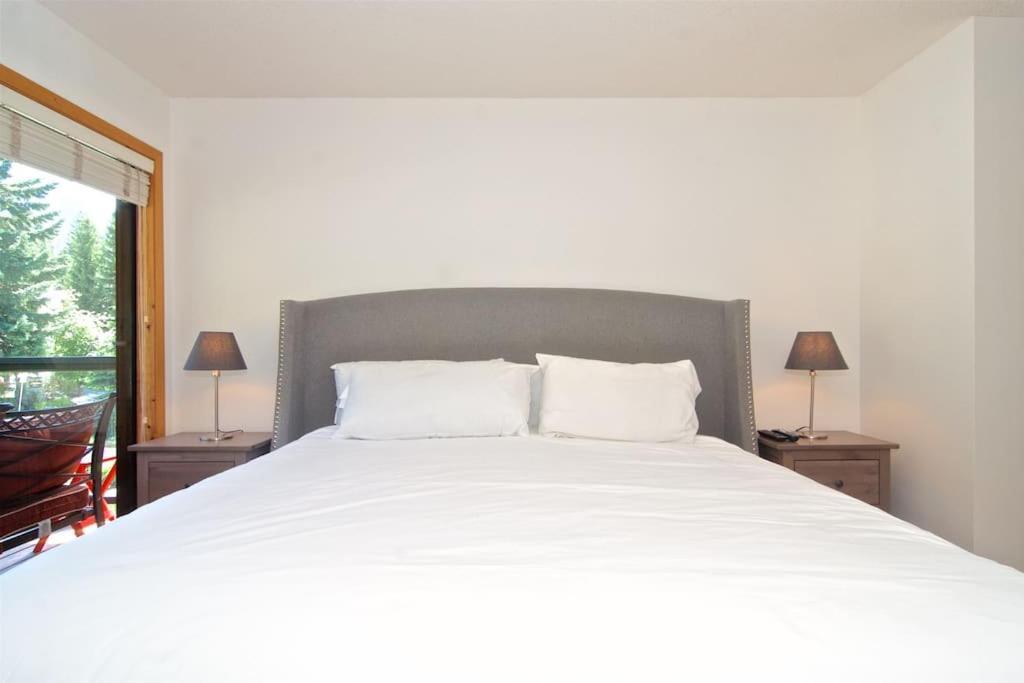 Powderhorn By Whistler Blackcomb Vacation Rentals ภายนอก รูปภาพ